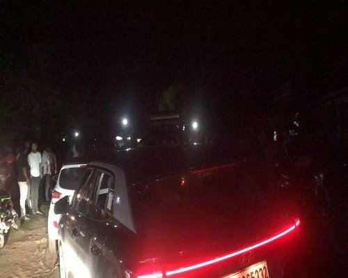 नेशनल हाईवे में गढ्ढे ही गढ्ढे, आधी रात ग्रामीणों ने किया चक्काजाम