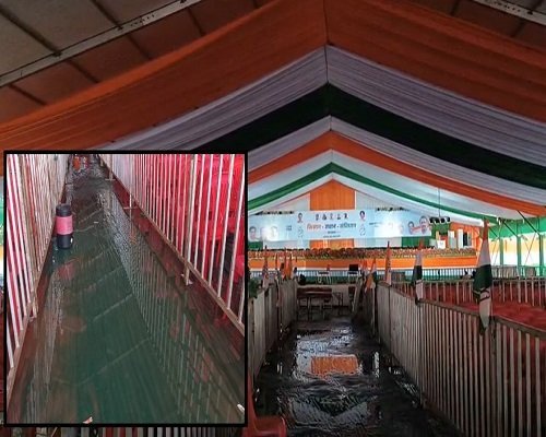 मल्लिकार्जुन खड़गे की सभा पर छाए संकट के ‘बादल’, झमाझम बारिश से 3 डोम में भरा पानी
