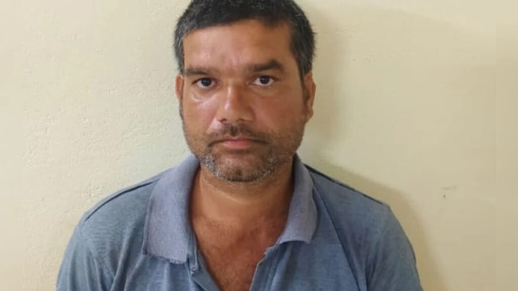 युवक ने पिता और बुआ की हत्या के बाद किया सरेंडर,कवर्धा में डबल मर्डर की वारदात