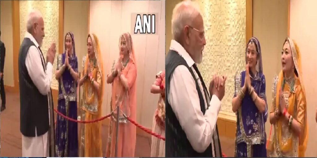 PM Modi Japan Visit : जापानी महिलाओं ने दिखाया खांटी भारतीय अंदाज, राजस्थानी पोशाक में गाया लोकगीत, पीएम मोदी का स्वागत