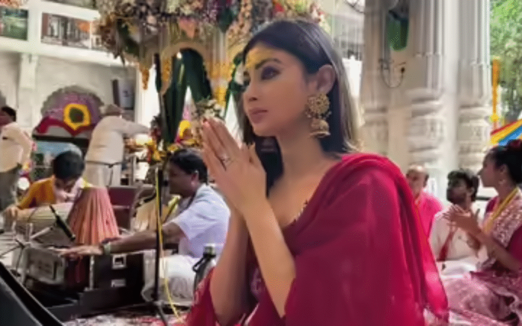 Mouni Roy