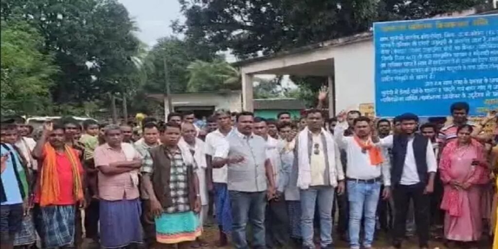 Chhattisgarh : गांव में ईसाई समाज के लोगों की एंट्री पर रोक, धर्मांतरण विवाद के बीच ग्रामीणों का फैसला