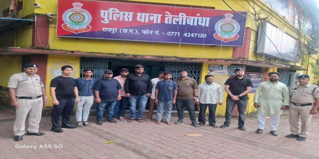 CG NEWS: देर रात होटल-ढाबा और पान दुकानों पर छापा, 11 आरोपी गिरफ्तार