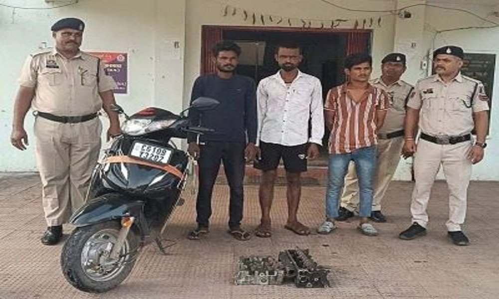 बिलासा इंजीनियरिंग गैराज चोरी मामला, पुलिस ने तीन आरोपियों को दबोचा