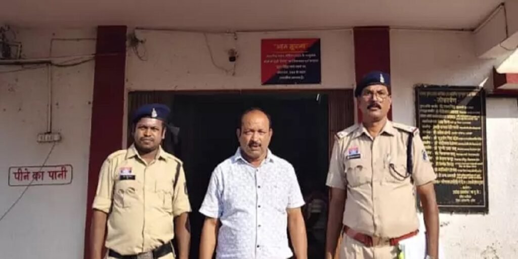 CG CRIME : घर में अकेली महिला के साथ प्रधान पाठक ने की दुष्कर्म की कोशिश, पुलिस ने शुरू की जांच