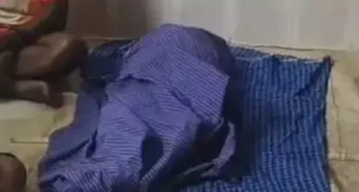 आंगनबाड़ी केंद्र में दर्दनाक हादसा: करंट लगने से ढाई साल की मासूम की मौत, कार्यकर्ता और सहायिका बर्खास्त