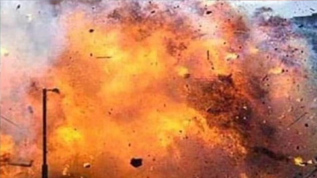 IED Blast : एरिया डोमिनेशन में IED धमाका, STF जवान गंभीर रूप से घायल; रायपुर एयरलिफ्ट किया गया