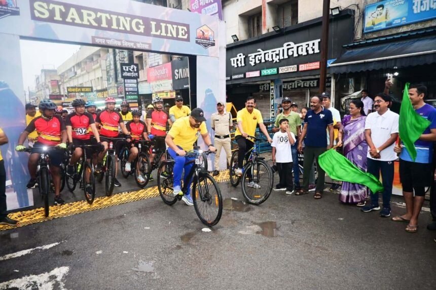 कोरबा: आयुक्त आशुतोष पांडेय की पहल पर 53 किमी लंबे साइकिल थान का ऐतिहासिक आयोजन