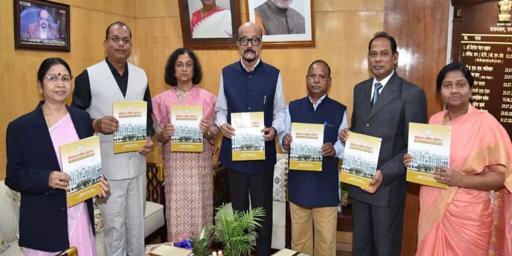 राजभवन में हुई मुलाकात: छत्तीसगढ़ लोक सेवा आयोग की अध्यक्ष ने राज्यपाल को सौंपा 24वां वार्षिक प्रतिवेदन