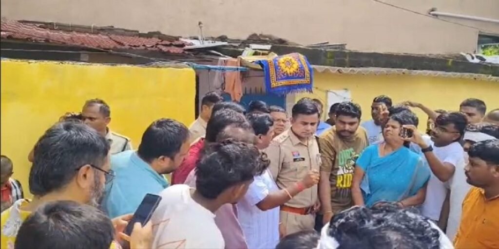 CG Religious Conversion: राजधानी में धर्म परिवर्तन पर बवाल, पुलिस ने छह लोगों को लिया हिरासत में