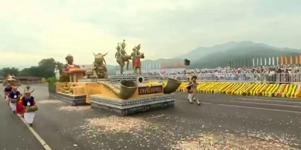 गुजरात में बस्तर की गूंज: एकता परेड में छत्तीसगढ़ की झांकी ने पेश किया विकास का नया मॉडल