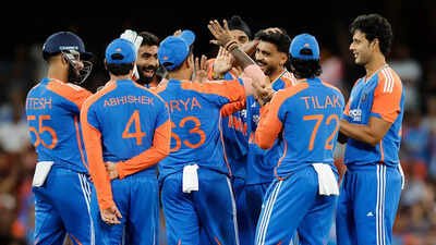 भारत ने ऑस्ट्रेलिया को 48 रन से हराया, 2-1 की बढ़त के साथ T20 सीरीज पर मजबूत पकड़ बनाई