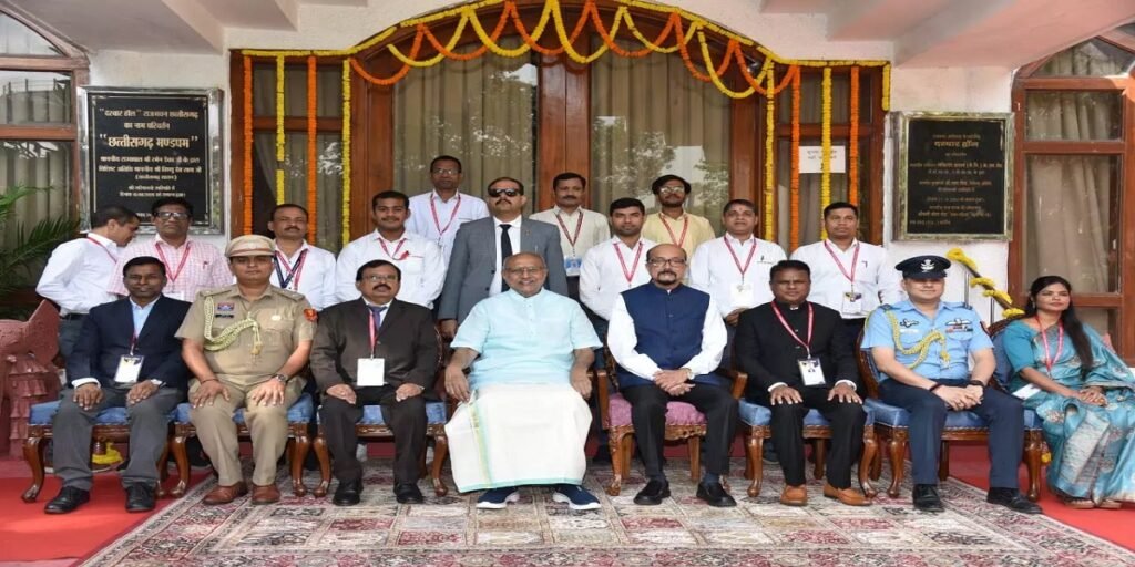 उप राष्ट्रपति राधाकृष्णन ने छत्तीसगढ़ राजभवन में आतिथ्य की सराहना की, राज्यपाल डेका को धन्यवाद