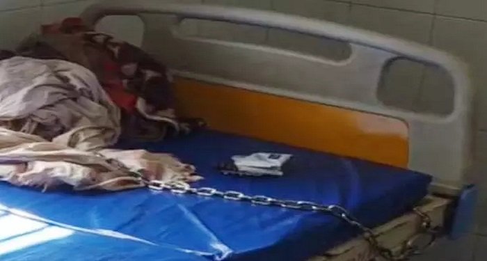 CG News : जिला अस्पताल से बंदी फरार… हथकड़ी छुड़ाकर सुरक्षा व्यवस्था को दी खुली चुनौती