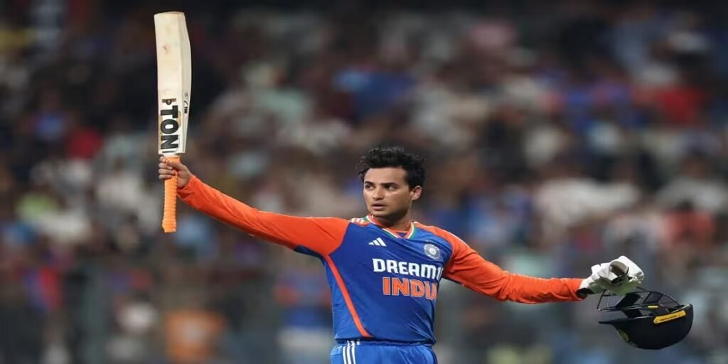 IND vs AUS T20: अभिषेक शर्मा ने 11 रन पूरा करते ही रचा इतिहास, बना डाला नया वर्ल्ड रिकॉर्ड