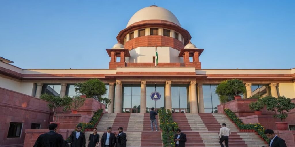 सुप्रीम कोर्ट सख्त: सभी हाईकोर्ट्स को आदेश – डैशबोर्ड बनाकर फैसलों की जानकारी जनता तक पहुँचाएं