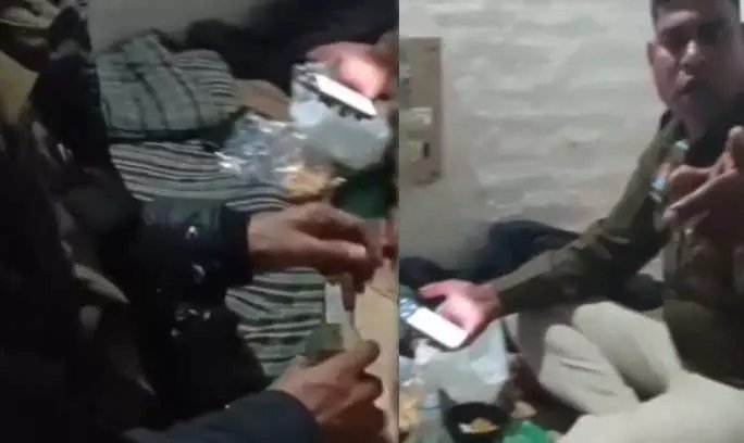 CG NEWS: पुलिस चौकी में दो आरक्षकों की शराबखोरी का वीडियो वायरल, युवक को दी जान से मारने की धमकी