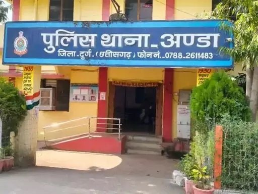 दुर्ग रेलवे स्टेशन पर बड़ी कार्रवाई, ओडिशा के युवक के ट्रॉली बैग से 9.6 किलो गांजा बरामद