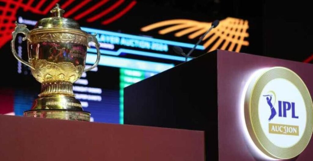 IPL 2026 Auction: 10 फ्रेंचाइजियों की संभावित रणनीति, जानें कौन किस खिलाड़ी पर लगा सकता है बड़ा दांव IPL 2026