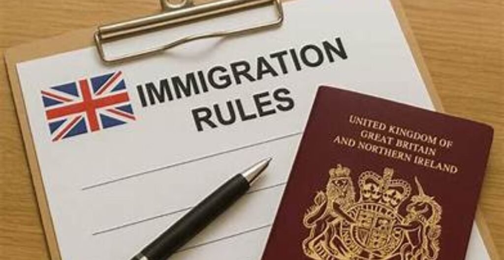 UK Immigration Reform: ब्रिटेन में विदेशियों पर अमेरिका जैसी कड़ी कार्रवाई की तैयारी, 50 साल में सबसे बड़े बदलाव—भारतीयों पर क्या होगा असर? अमेरिका