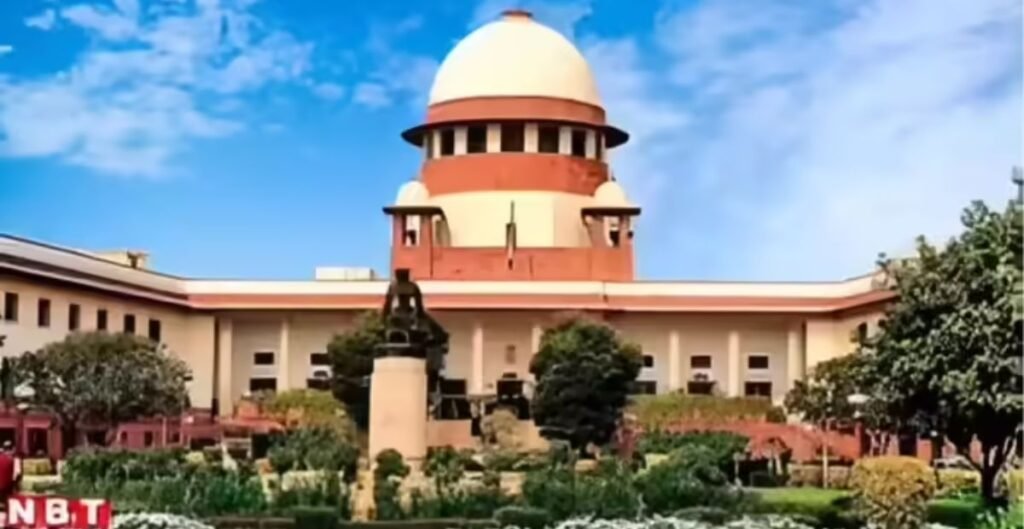 “POSH एक्ट: सुप्रीम कोर्ट अब महिला वकीलों की याचिका पर करेगी सुनवाई — POSH कानून वकील-संघों पर कैसे लागू हो सकता है?” सुप्रीम कोर्ट