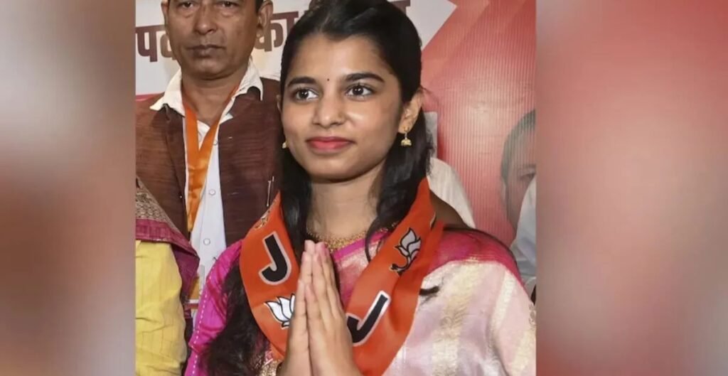 युवा प्रतिभा को बड़ी जिम्मेदारी? भाजपा विधायिका मैथिली ठाकुर को मिल सकता है मंत्री पद, पार्टी दे सकती है बड़ा सरप्राइज मैथिली ठाकुर
