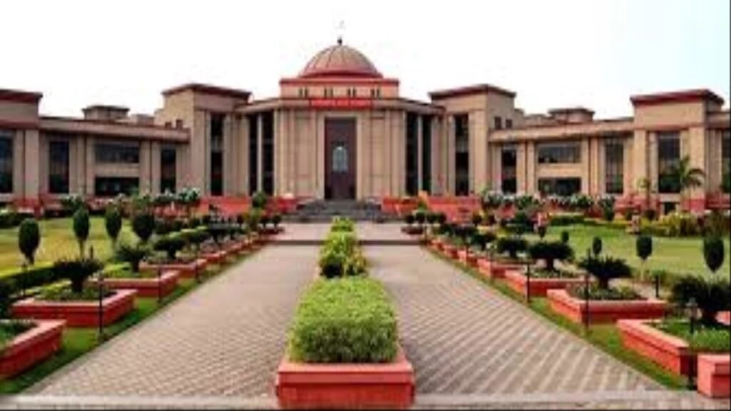 कोर्ट कमिश्नरों की रिपोर्ट पर हाईकोर्ट का सख्त रुख, आंगनबाड़ी केंद्रों की स्थिति सुधारने का आदेश