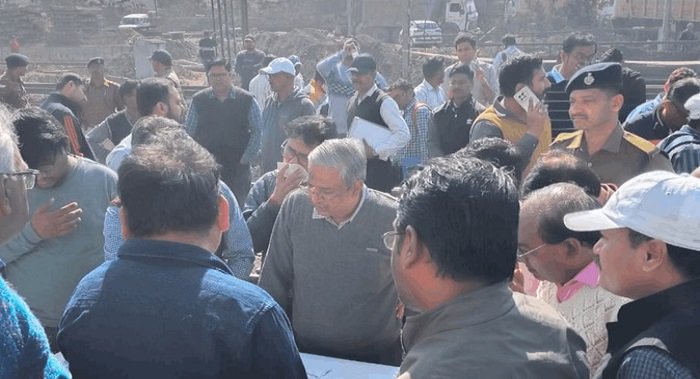 कोरबा में डीआरएम का पहला दौरा, रेलवे स्टेशन पर काम की धीमी गति पर जताई नाराजगी