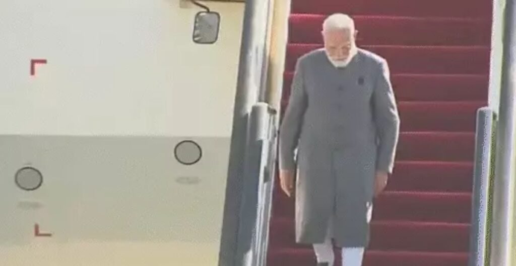 प्रधानमंत्री मोदी: