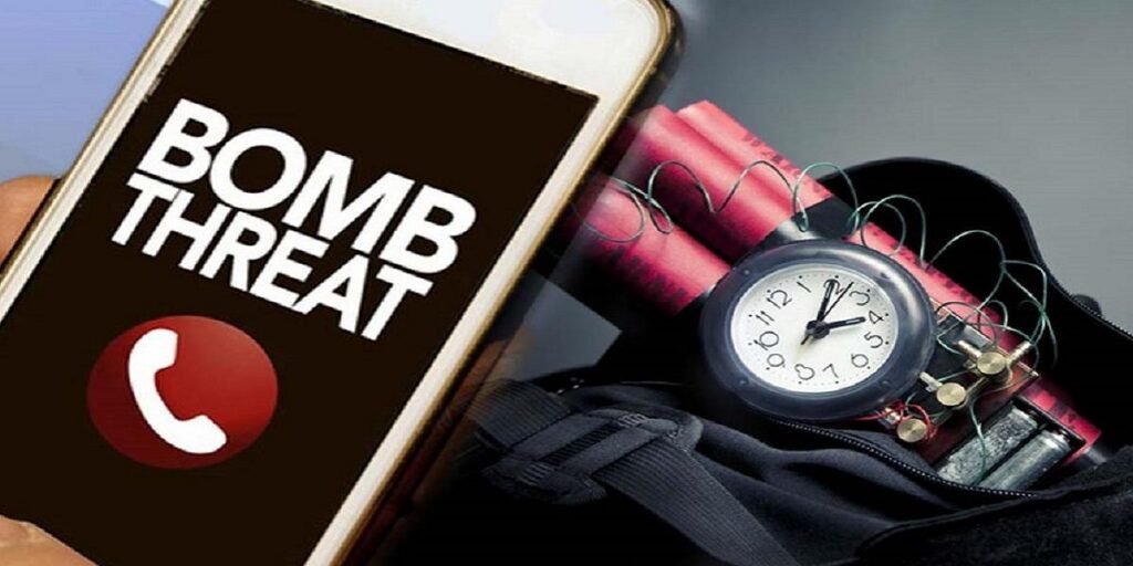 Bomb Threat : मध्यप्रदेश और छत्तीसगढ़ में चार न्यायालयों को बम से उड़ाने की धमकी, ई-मेल से मचा हड़कंप…
