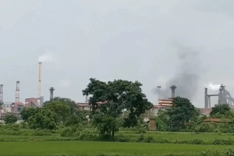 औद्योगिक सुरक्षा में लापरवाही पर बड़ा एक्शन, रायगढ़ के 6 कारखानों पर गिरी गाज