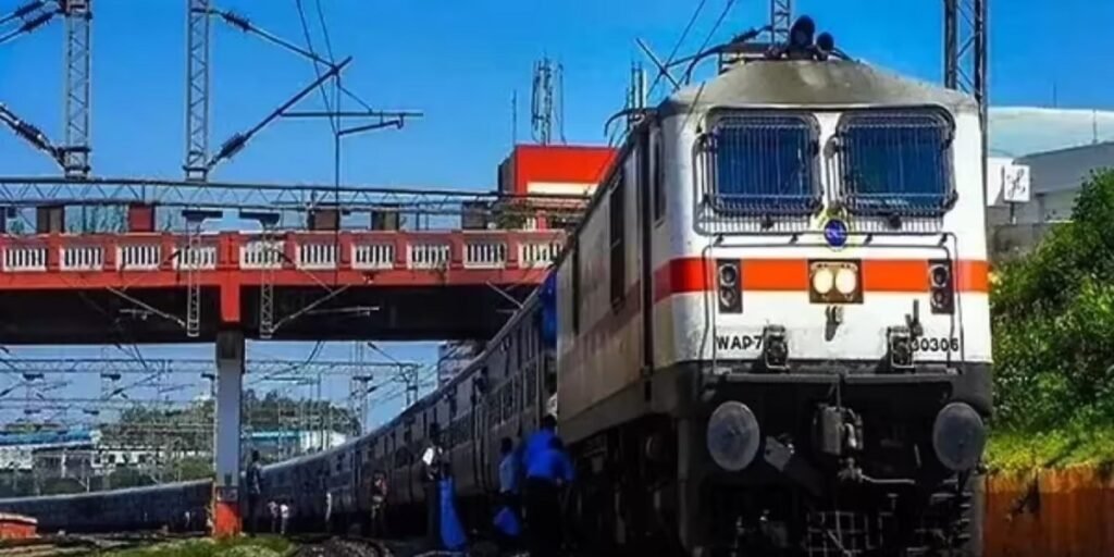 Indian Railways Update: छत्तीसगढ़ से गुजरने वाली कई ट्रेनें 3 दिन के लिए रद्द या प्रभावित, देखें पूरी सूची