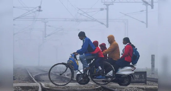 छत्तीसगढ़ में ठंड का कहर: उत्तरी इलाकों में शीतलहर की चेतावनी, मध्य और दक्षिण में तापमान बढ़ा