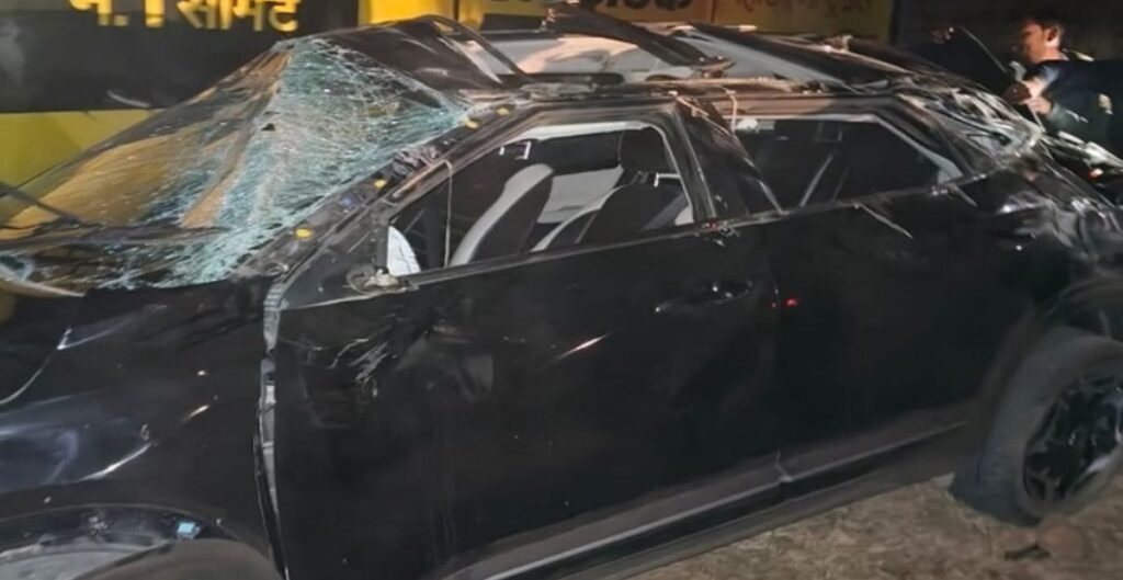 अंबिकापुर सड़क हादसा: सरगुजा में कार पलटने से दो युवकों की मौत, दो युवतियां गंभीर रूप से घायल सड़क हादसा