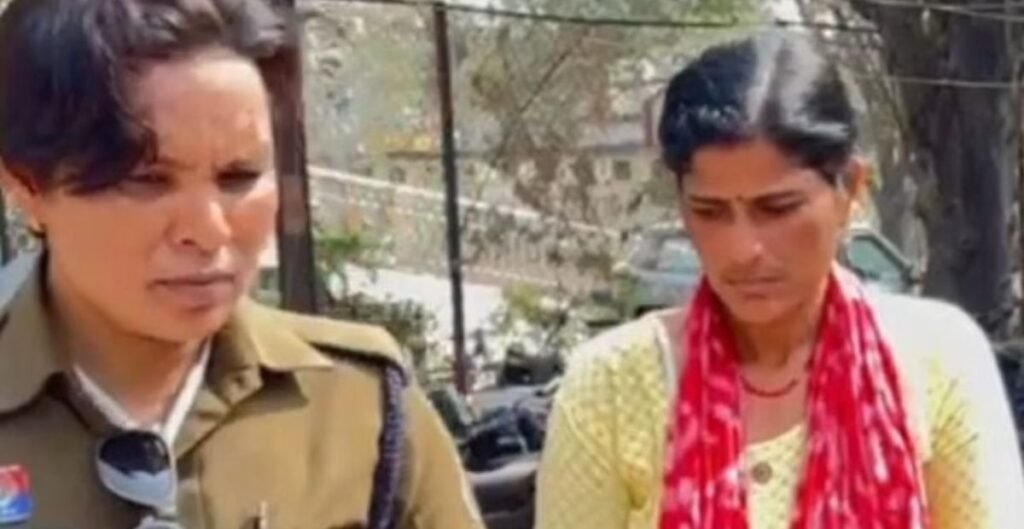 दुर्ग में सूदखोरी का भंडाफोड़: 1.60 लाख के बदले 22 लाख की वसूली, धमकियों से परेशान कर्जदार की शिकायत पर गिरफ्तारी सूदखोरी का भंडाफोड़