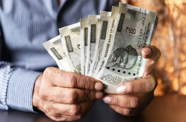 Good News for Govt Employees: साय सरकार का होली गिफ्ट! 8th Pay Commission से पहले ही कर्मचारियों को लाखों का सीधा फायदा