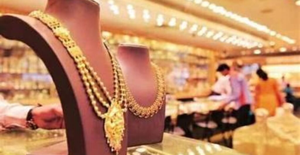 Gold-Silver Price Today: सर्राफा बाजार में उतार-चढ़ाव, जानें सोने-चांदी का ताजा भाव सर्राफा बाजार