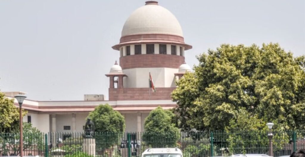 Supreme Court on Sabarimala: सबरीमाला में महिलाओं के प्रवेश और भेदभाव मामले में नौ जजों की पीठ गठित, 7 अप्रैल से सुनवाई Supreme Court