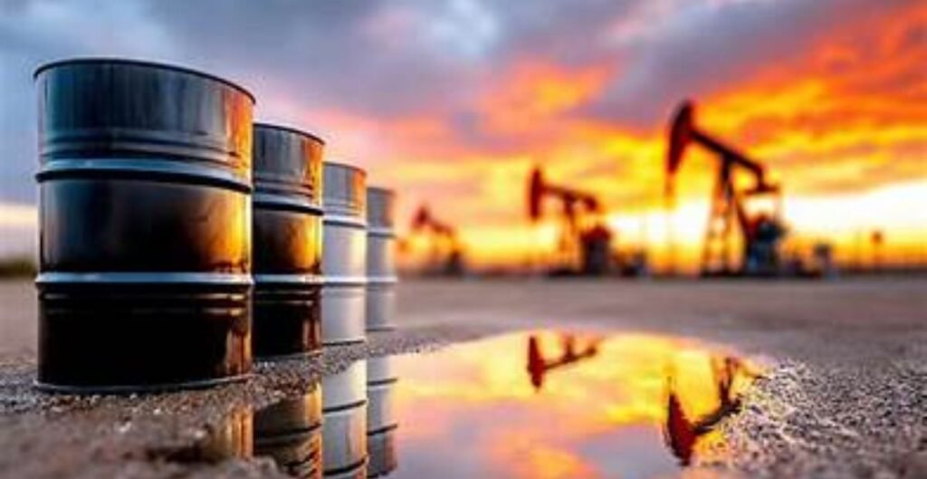 Crude Oil Price Surge: होर्मुज संकट से कच्चे तेल में 2.2% उछाल, वैश्विक बाजारों में बढ़ी हलचल कच्चे तेल