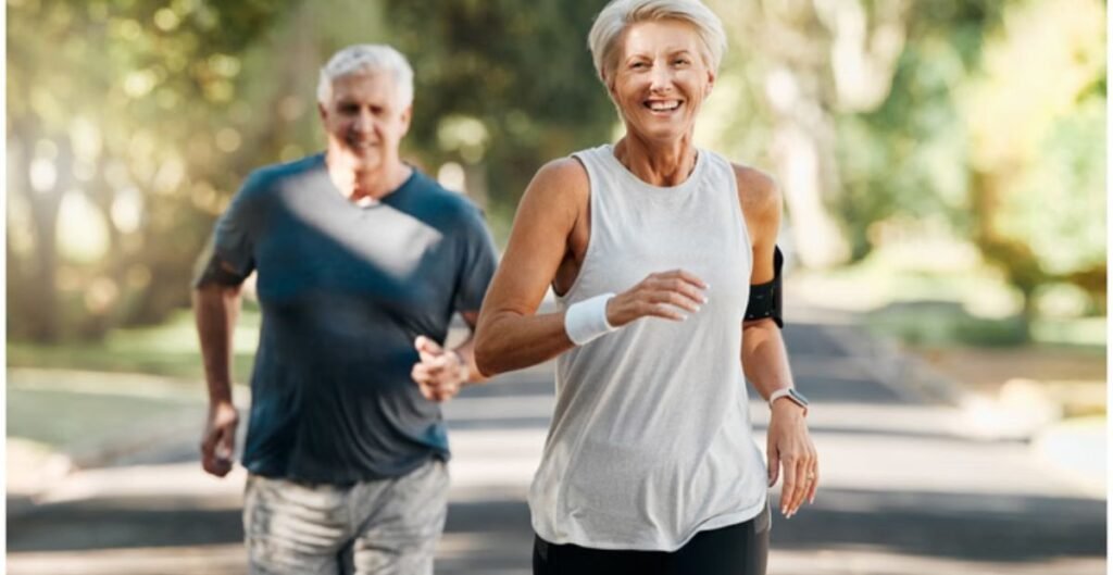 Health Tips: 60 की उम्र में भी फिट और जवान रहने के 3 आसान तरीके, डॉक्टर की खास सलाह Health