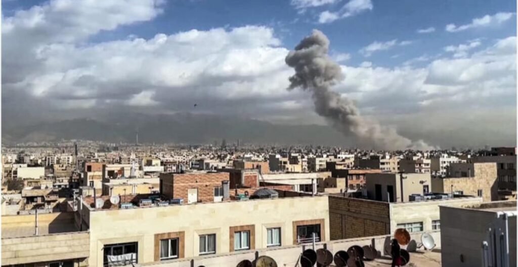 कूटनीतिक