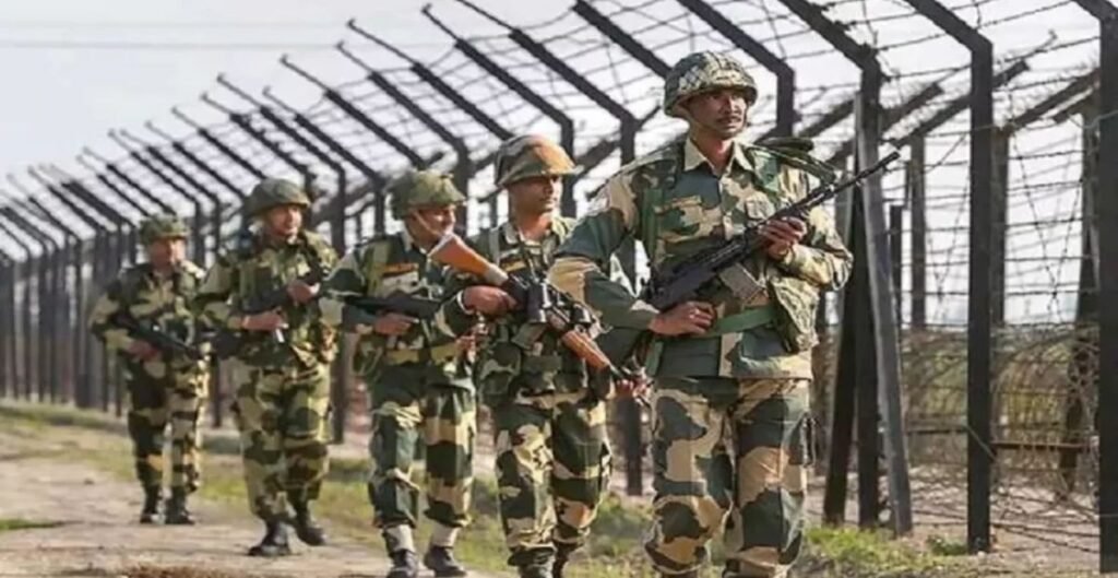 CAPF Expansion: सीमा सुरक्षा मजबूत करने 53 नई बटालियन का प्रस्ताव, 55 हजार जवानों की होगी भर्ती CAPF