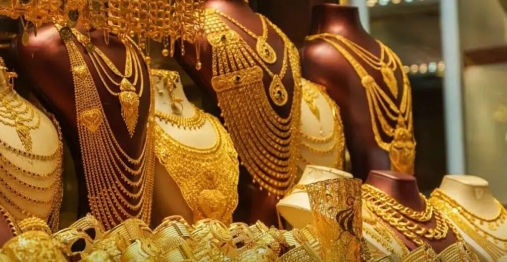 गुड़ी पड़वा पर बदला ट्रेंड: सोने-चांदी की खरीदारी में युवाओं का नया रुझान, ज्वेलरी मार्केट में दिखा बदलाव सोने-चांदी