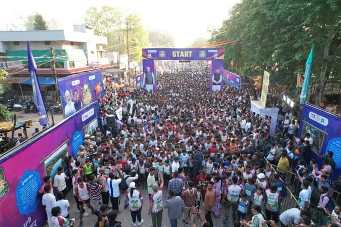9800 से ज्यादा रनर्स के साथ बस्तर हेरिटेज मैराथन 2026 ने रचा इतिहास