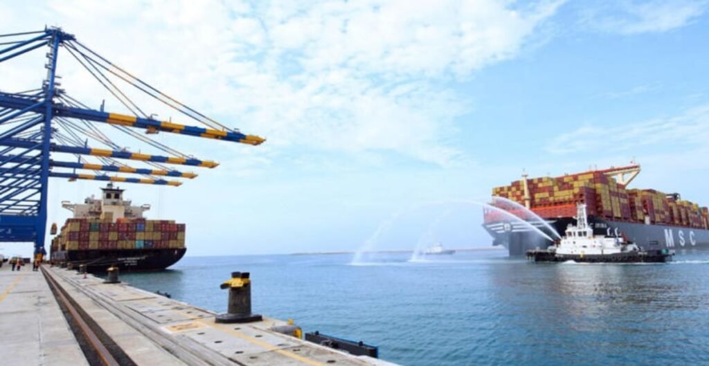 Iranian Crude Shipment: ट्रंप की होर्मुज बंद करने की चेतावनी के बीच भारत पहुंचे ईरानी तेल के जहाज होर्मुज