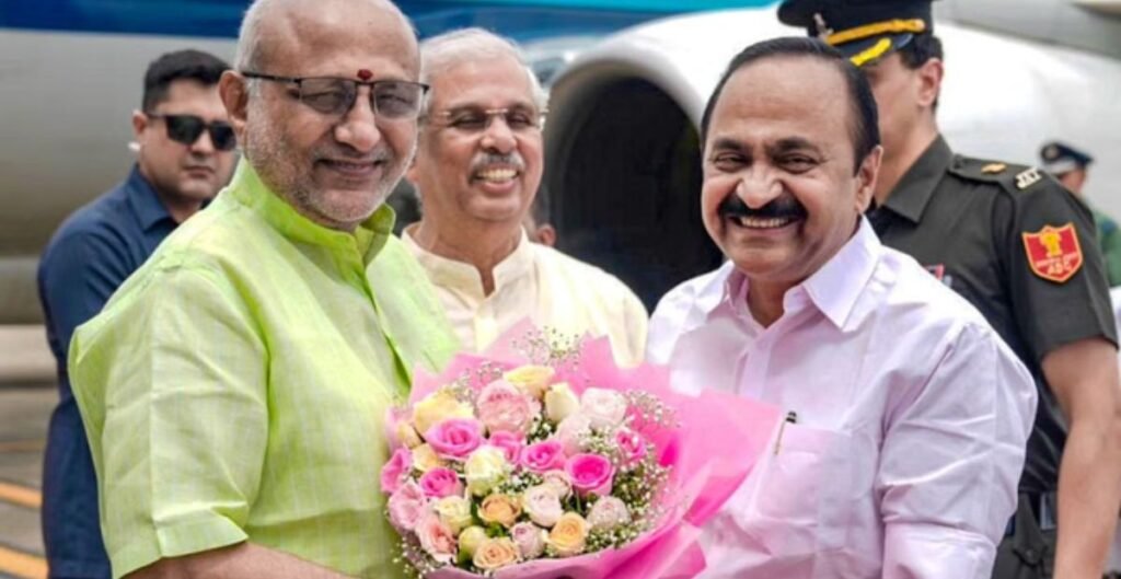 Vice President News: सकारात्मक खबरों को बढ़ावा देने की जरूरत, उपराष्ट्रपति बोले- नहीं तो युवा ‘कॉकरोच मानसिकता’ का कर सकते हैं अनुसरण उपराष्ट्रपति