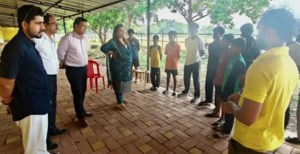 आवासीय खेल