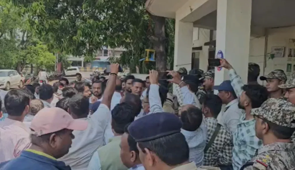 भूपेश
