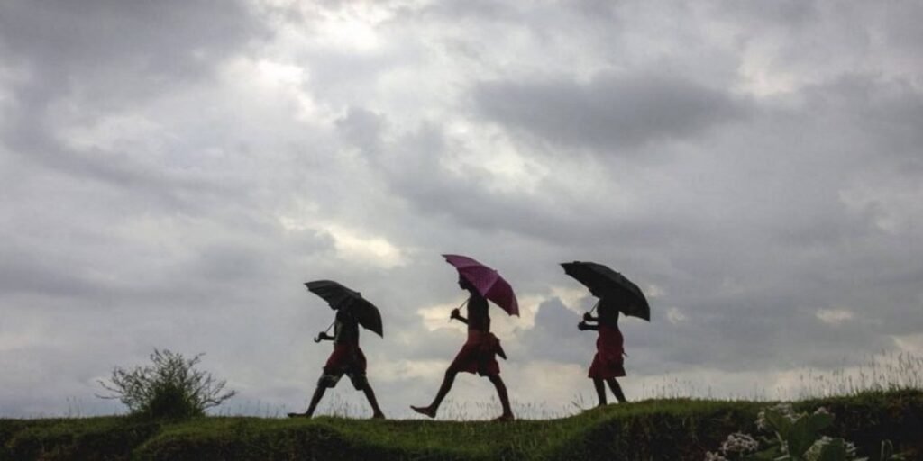 Aaj ka Mausam: छत्तीसगढ़ में मानसून पड़ेगा धीमा, बारिश थमेगी तो बढ़ेगी गर्मी