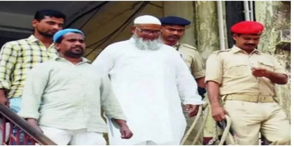 वासेपुर हत्याकांड: दोषी शब्बीर को भगाने में मदद करने वाले पिता-पुत्र गिरफ्तार, पुलिस का बड़ा एक्शन